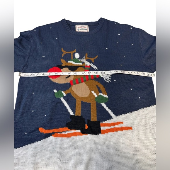 Daisy’s Boutique Men’s Christmas Sweater Reindeer,Snowman, Skiing Size Small - Picture 3 of 5